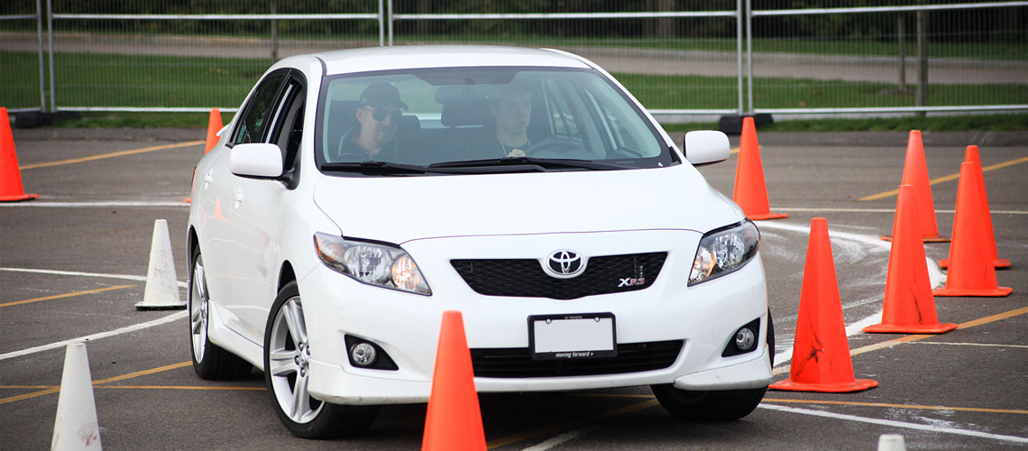 1 ACT Driving Schools Drive Safe. Drive Smart. Drive with Us!